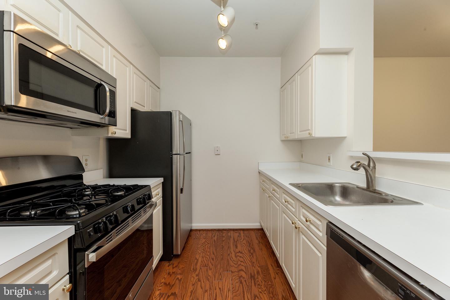 2204 WESTCOURT LN #201, HERNDON, Virginia 20170, 1 Bedroom Bedrooms, ,1 BathroomBathrooms,Residential,For sale,2204 WESTCOURT LN #201,VAFX2245930 MLS # VAFX2245930