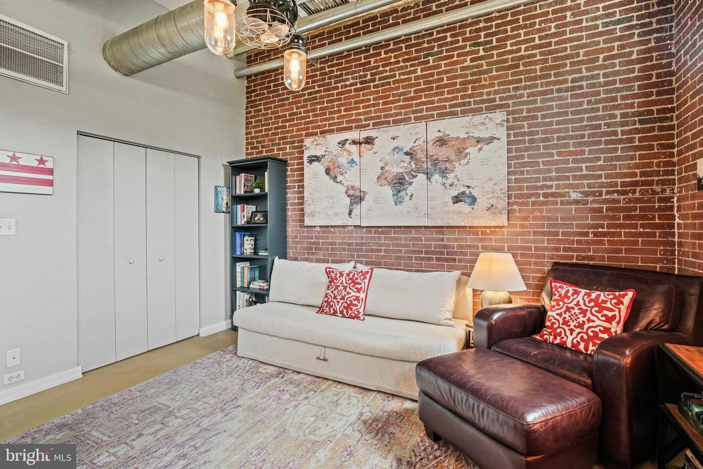 440 12TH ST NE #8, WASHINGTON, District Of Columbia 20002, 2 Bedrooms Bedrooms, ,2 BathroomsBathrooms,Residential,For sale,440 12TH ST NE #8,DCDC2204492 MLS # DCDC2204492