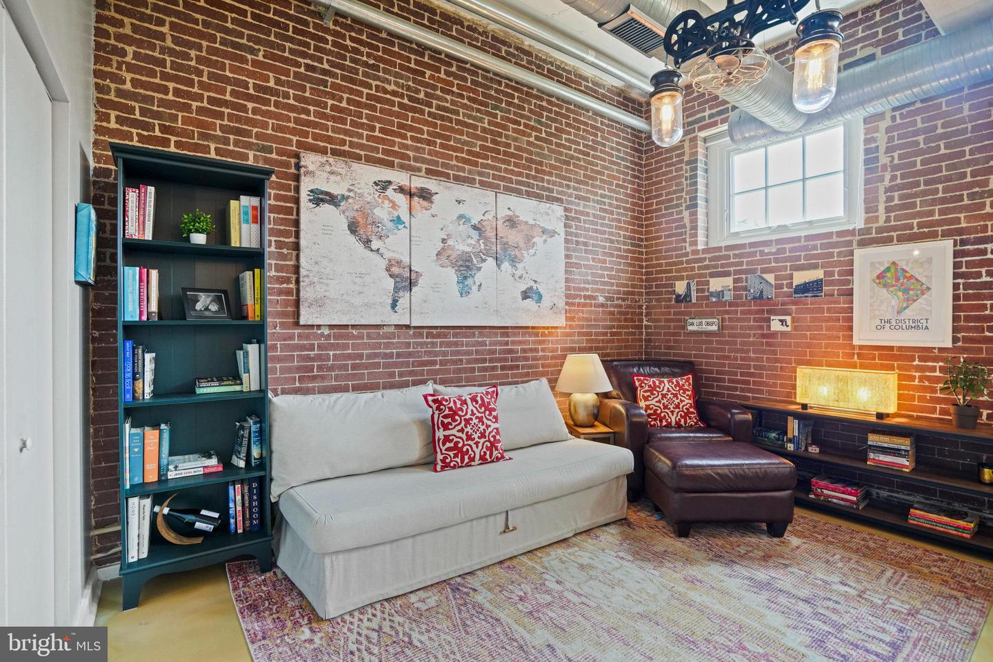440 12TH ST NE #8, WASHINGTON, District Of Columbia 20002, 2 Bedrooms Bedrooms, ,2 BathroomsBathrooms,Residential,For sale,440 12TH ST NE #8,DCDC2204492 MLS # DCDC2204492