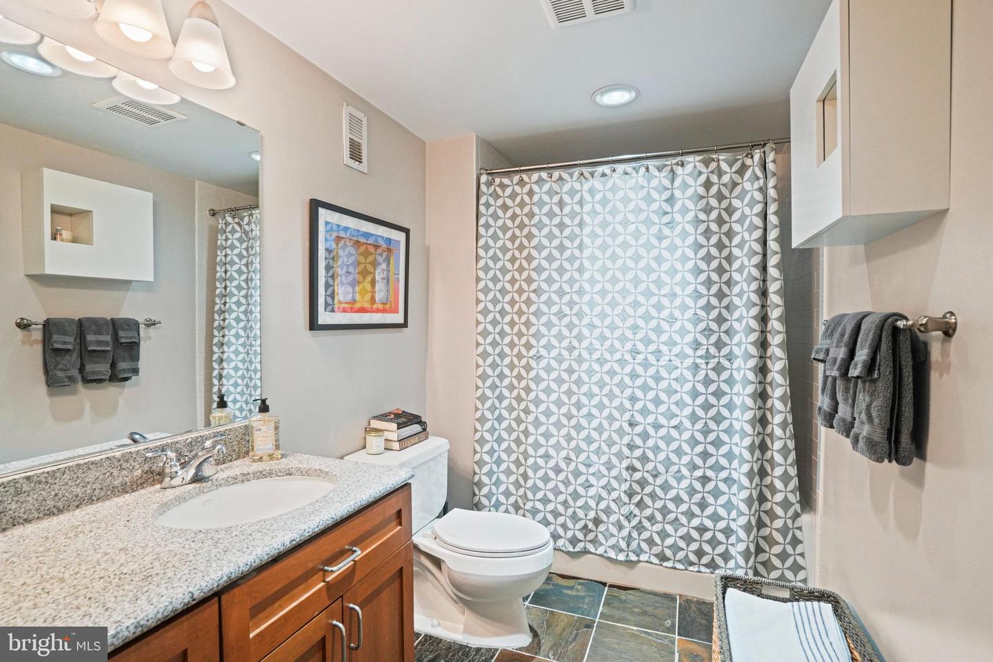 440 12TH ST NE #8, WASHINGTON, District Of Columbia 20002, 2 Bedrooms Bedrooms, ,2 BathroomsBathrooms,Residential,For sale,440 12TH ST NE #8,DCDC2204492 MLS # DCDC2204492