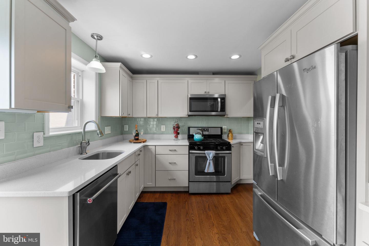 412 E DUNCAN AVE, ALEXANDRIA, Virginia 22301, 2 Bedrooms Bedrooms, ,2 BathroomsBathrooms,Residential,For sale,412 E DUNCAN AVE,VAAX2046220 MLS # VAAX2046220