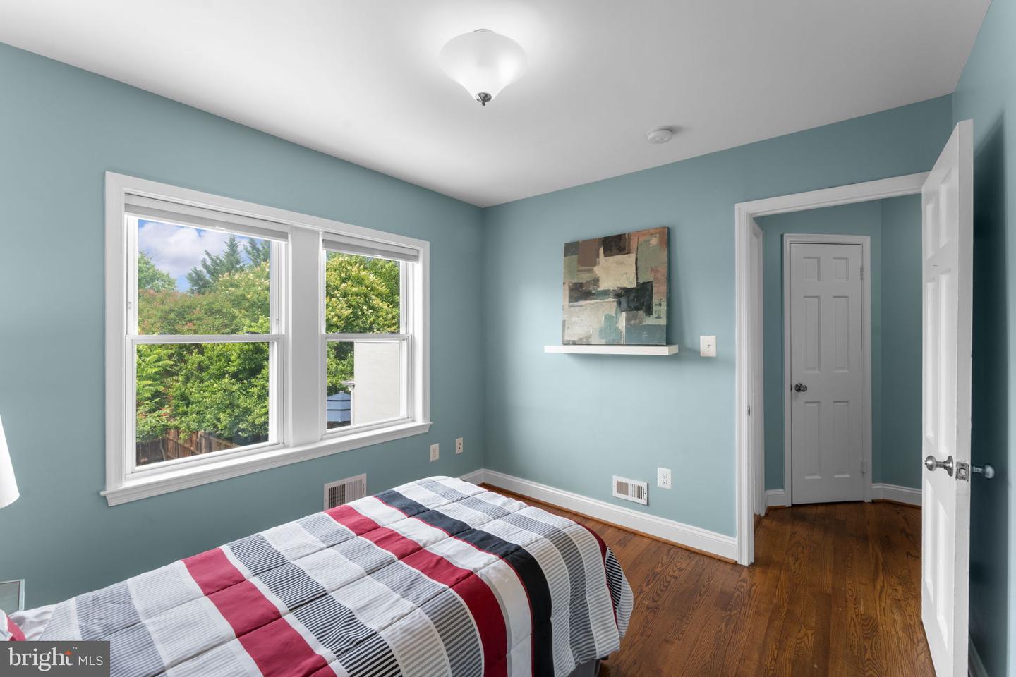 412 E DUNCAN AVE, ALEXANDRIA, Virginia 22301, 2 Bedrooms Bedrooms, ,2 BathroomsBathrooms,Residential,For sale,412 E DUNCAN AVE,VAAX2046220 MLS # VAAX2046220