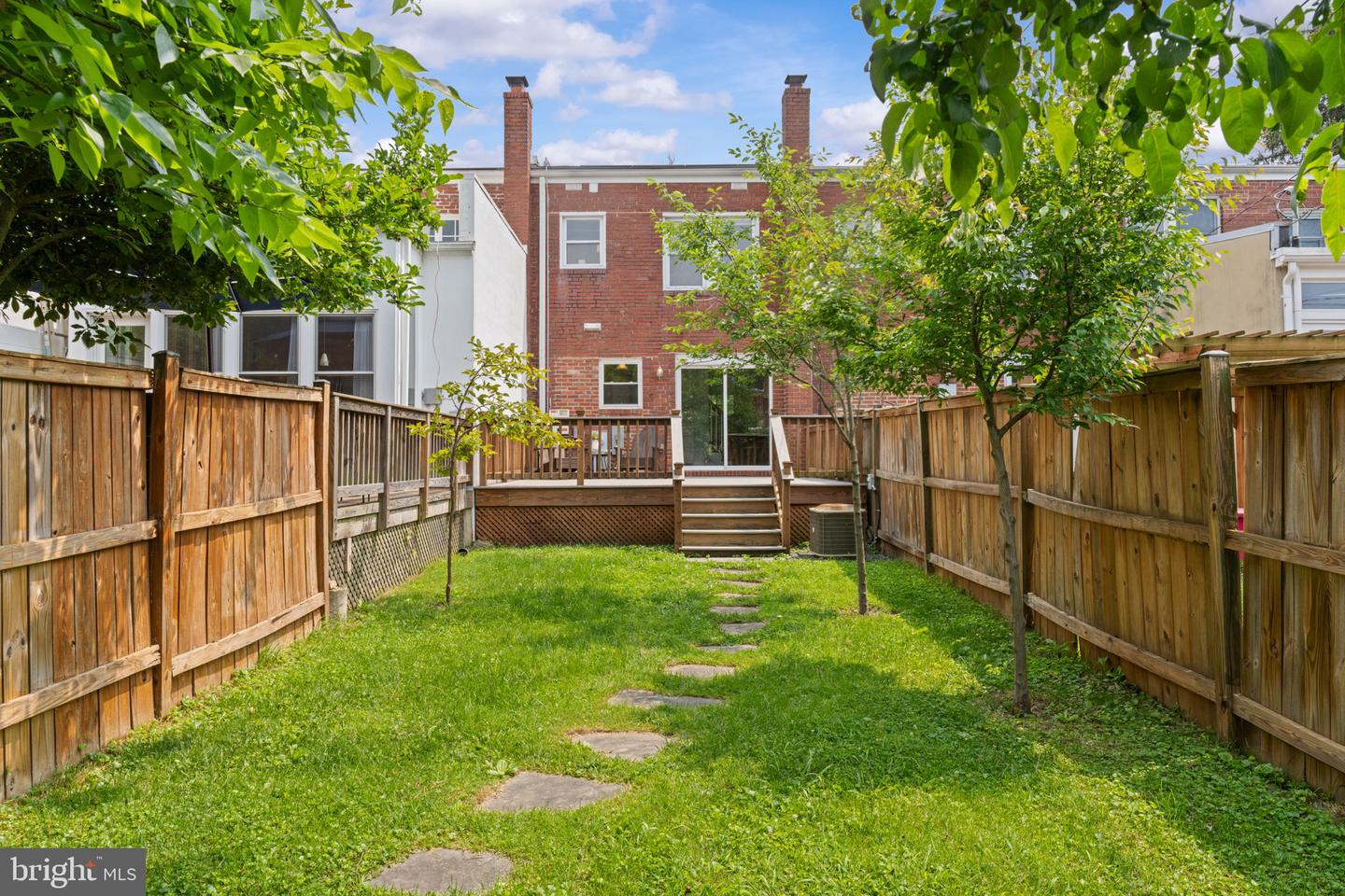 412 E DUNCAN AVE, ALEXANDRIA, Virginia 22301, 2 Bedrooms Bedrooms, ,2 BathroomsBathrooms,Residential,For sale,412 E DUNCAN AVE,VAAX2046220 MLS # VAAX2046220