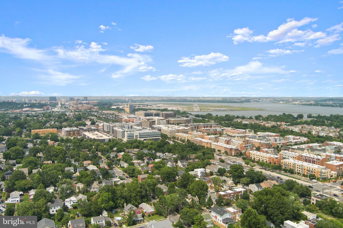 412 E DUNCAN AVE, ALEXANDRIA, Virginia 22301, 2 Bedrooms Bedrooms, ,2 BathroomsBathrooms,Residential,For sale,412 E DUNCAN AVE,VAAX2046220 MLS # VAAX2046220