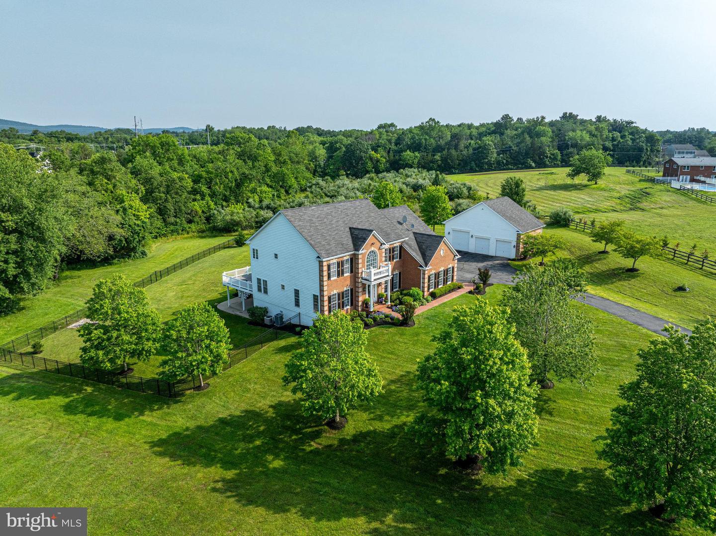 14300 DOWDEN DOWNS DR, HAYMARKET, Virginia 20169, 5 Bedrooms Bedrooms, ,4 BathroomsBathrooms,Residential,For sale,14300 DOWDEN DOWNS DR,VAPW2096602 MLS # VAPW2096602
