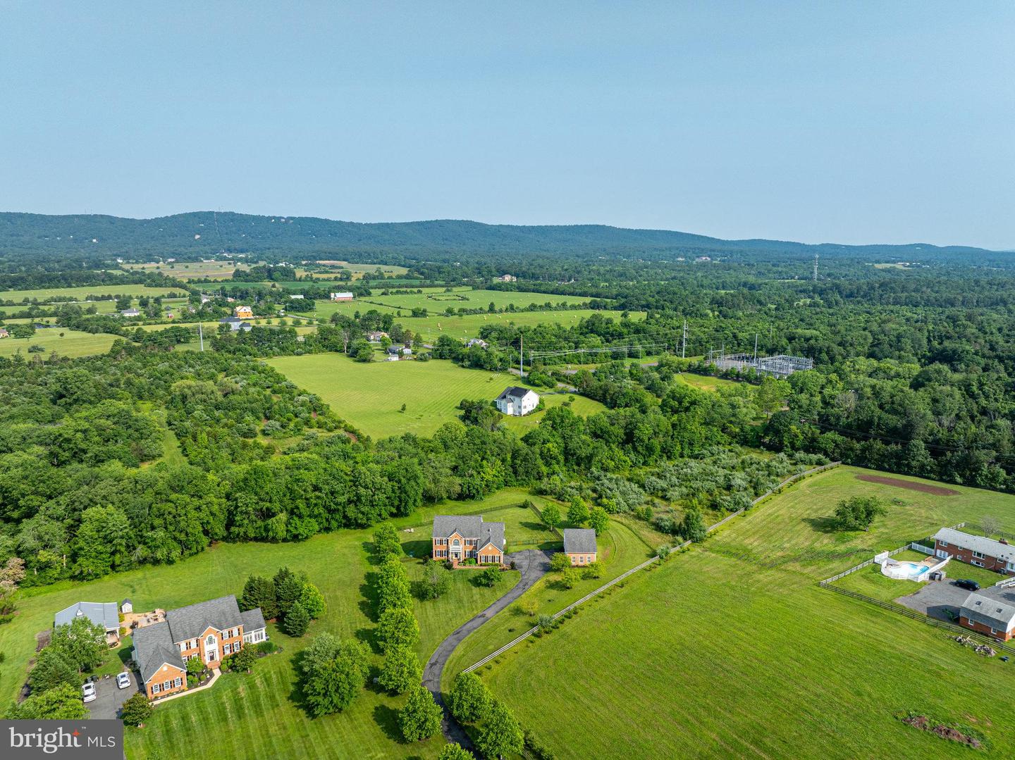 14300 DOWDEN DOWNS DR, HAYMARKET, Virginia 20169, 5 Bedrooms Bedrooms, ,4 BathroomsBathrooms,Residential,For sale,14300 DOWDEN DOWNS DR,VAPW2096602 MLS # VAPW2096602