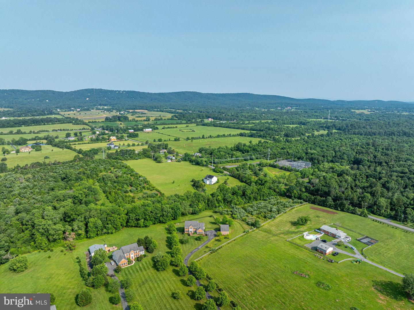 14300 DOWDEN DOWNS DR, HAYMARKET, Virginia 20169, 5 Bedrooms Bedrooms, ,4 BathroomsBathrooms,Residential,For sale,14300 DOWDEN DOWNS DR,VAPW2096602 MLS # VAPW2096602
