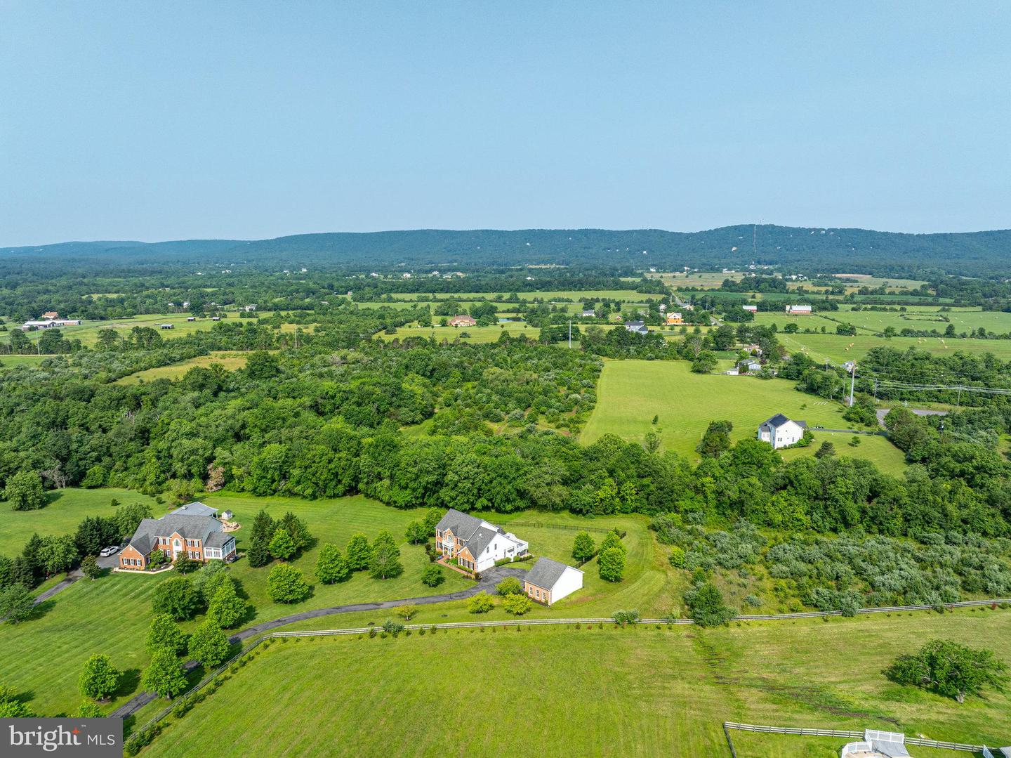 14300 DOWDEN DOWNS DR, HAYMARKET, Virginia 20169, 5 Bedrooms Bedrooms, ,4 BathroomsBathrooms,Residential,For sale,14300 DOWDEN DOWNS DR,VAPW2096602 MLS # VAPW2096602