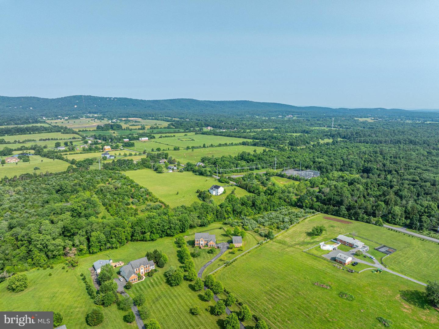 14300 DOWDEN DOWNS DR, HAYMARKET, Virginia 20169, 5 Bedrooms Bedrooms, ,4 BathroomsBathrooms,Residential,For sale,14300 DOWDEN DOWNS DR,VAPW2096602 MLS # VAPW2096602