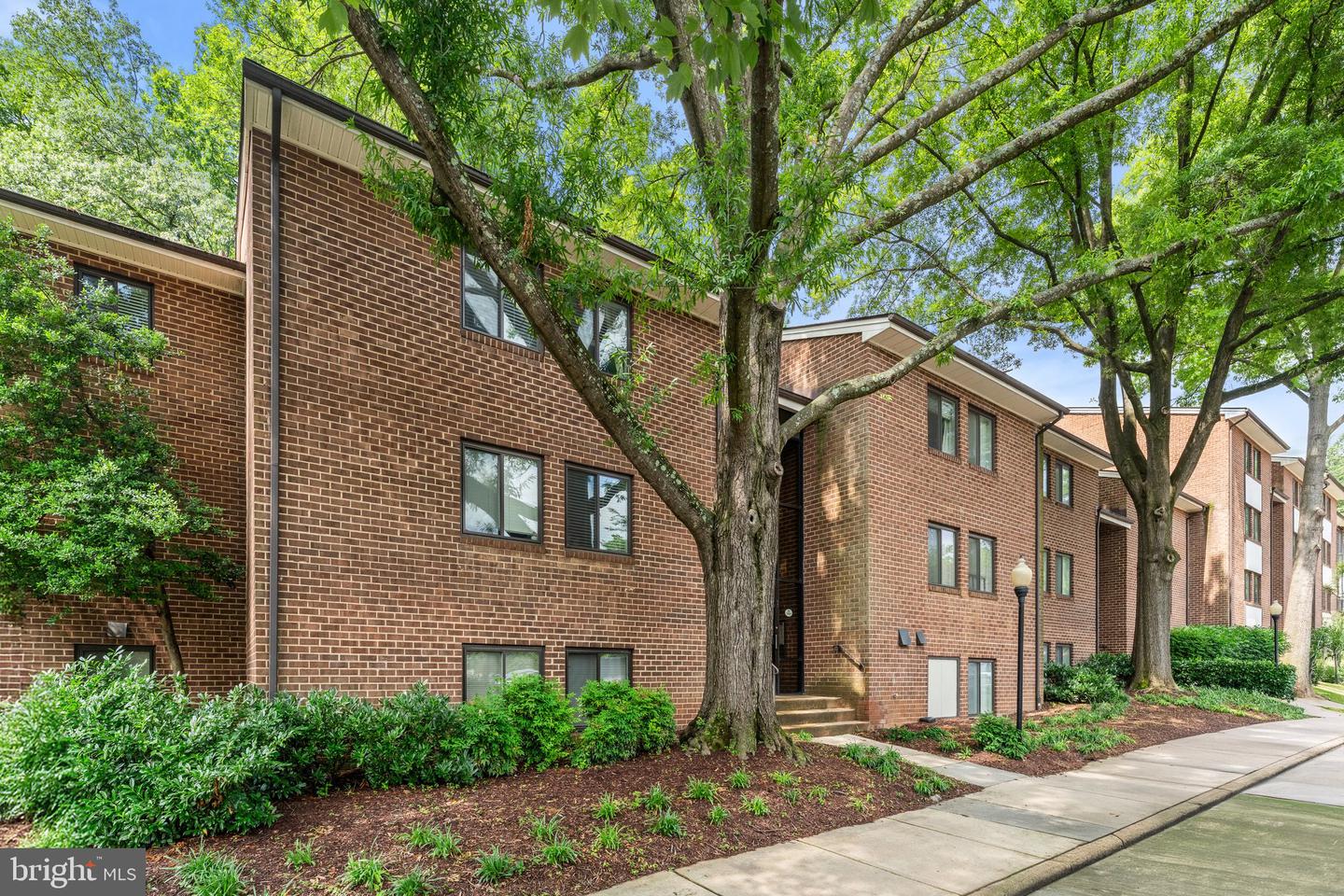 1413 NORTHGATE SQ #13/2A, RESTON, Virginia 20190, 1 Bedroom Bedrooms, 1 Room Rooms,1 BathroomBathrooms,Residential,For sale,1413 NORTHGATE SQ #13/2A,VAFX2246310 MLS # VAFX2246310