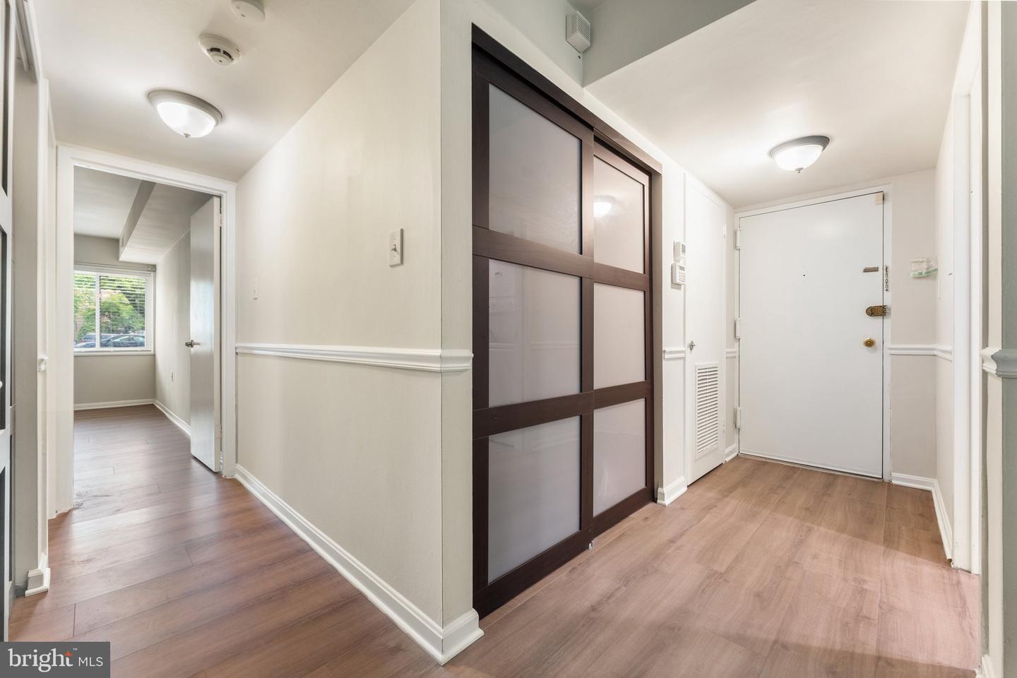 1413 NORTHGATE SQ #13/2A, RESTON, Virginia 20190, 1 Bedroom Bedrooms, 1 Room Rooms,1 BathroomBathrooms,Residential,For sale,1413 NORTHGATE SQ #13/2A,VAFX2246310 MLS # VAFX2246310
