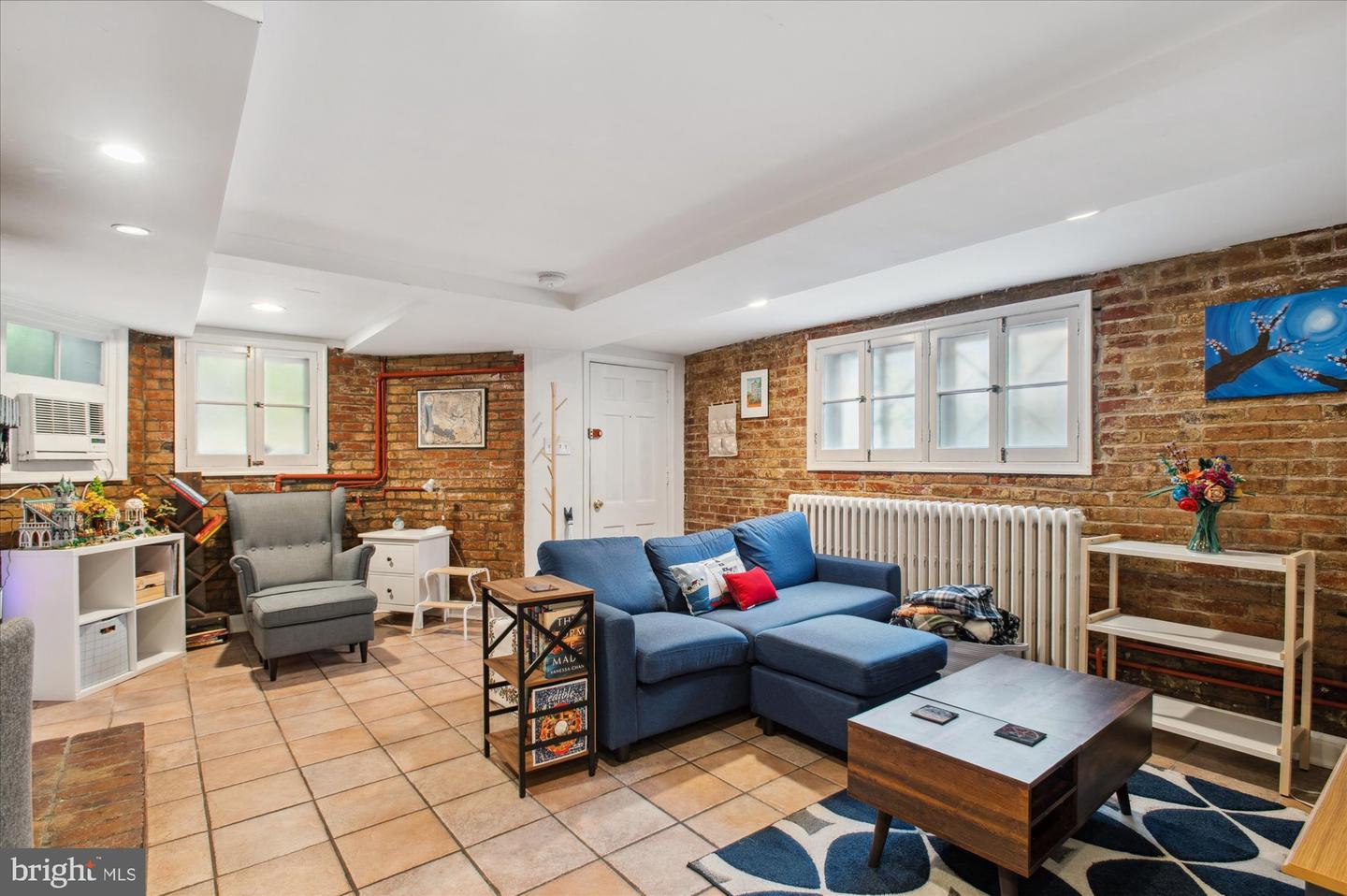 6 7TH ST SE, WASHINGTON, District Of Columbia 20003, 6 Bedrooms Bedrooms, ,5 BathroomsBathrooms,Residential,For sale,6 7TH ST SE,DCDC2204752 MLS # DCDC2204752