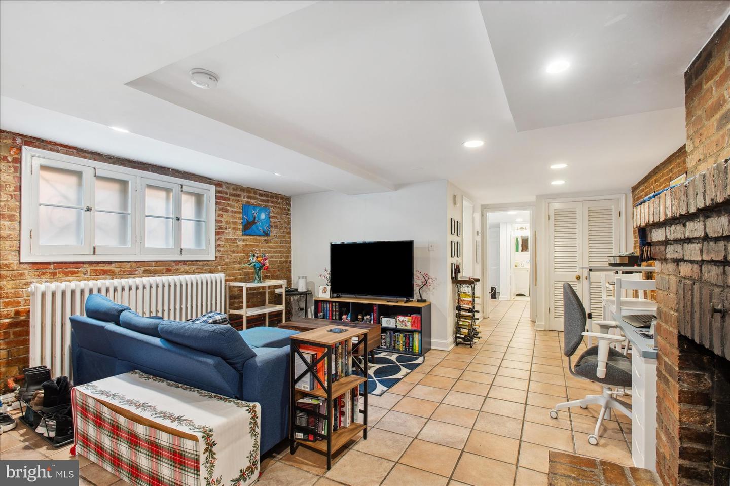6 7TH ST SE, WASHINGTON, District Of Columbia 20003, 6 Bedrooms Bedrooms, ,5 BathroomsBathrooms,Residential,For sale,6 7TH ST SE,DCDC2204752 MLS # DCDC2204752