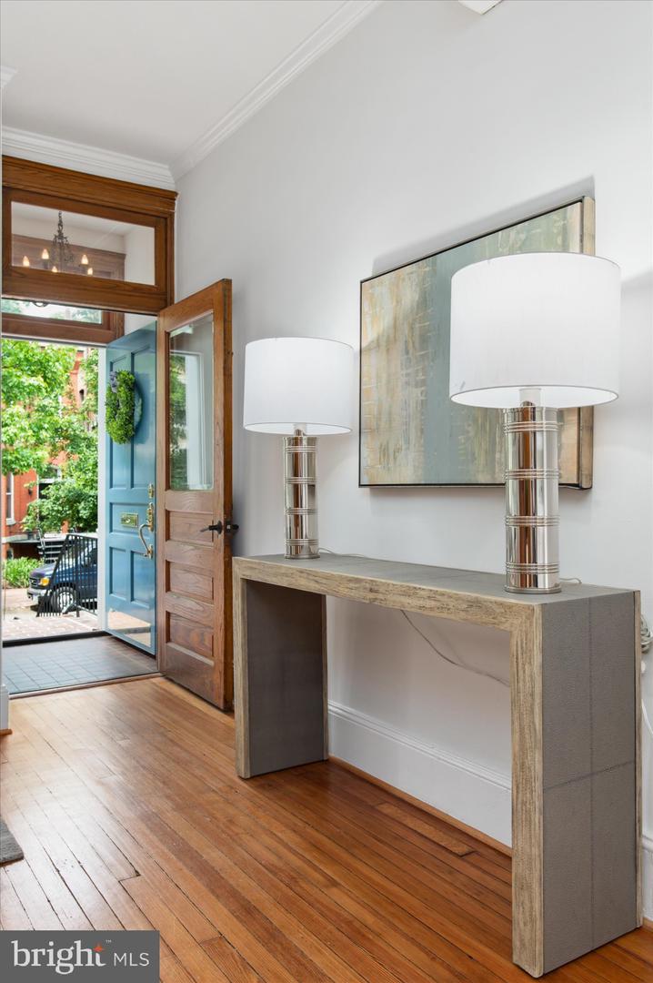 6 7TH ST SE, WASHINGTON, District Of Columbia 20003, 6 Bedrooms Bedrooms, ,5 BathroomsBathrooms,Residential,For sale,6 7TH ST SE,DCDC2204752 MLS # DCDC2204752