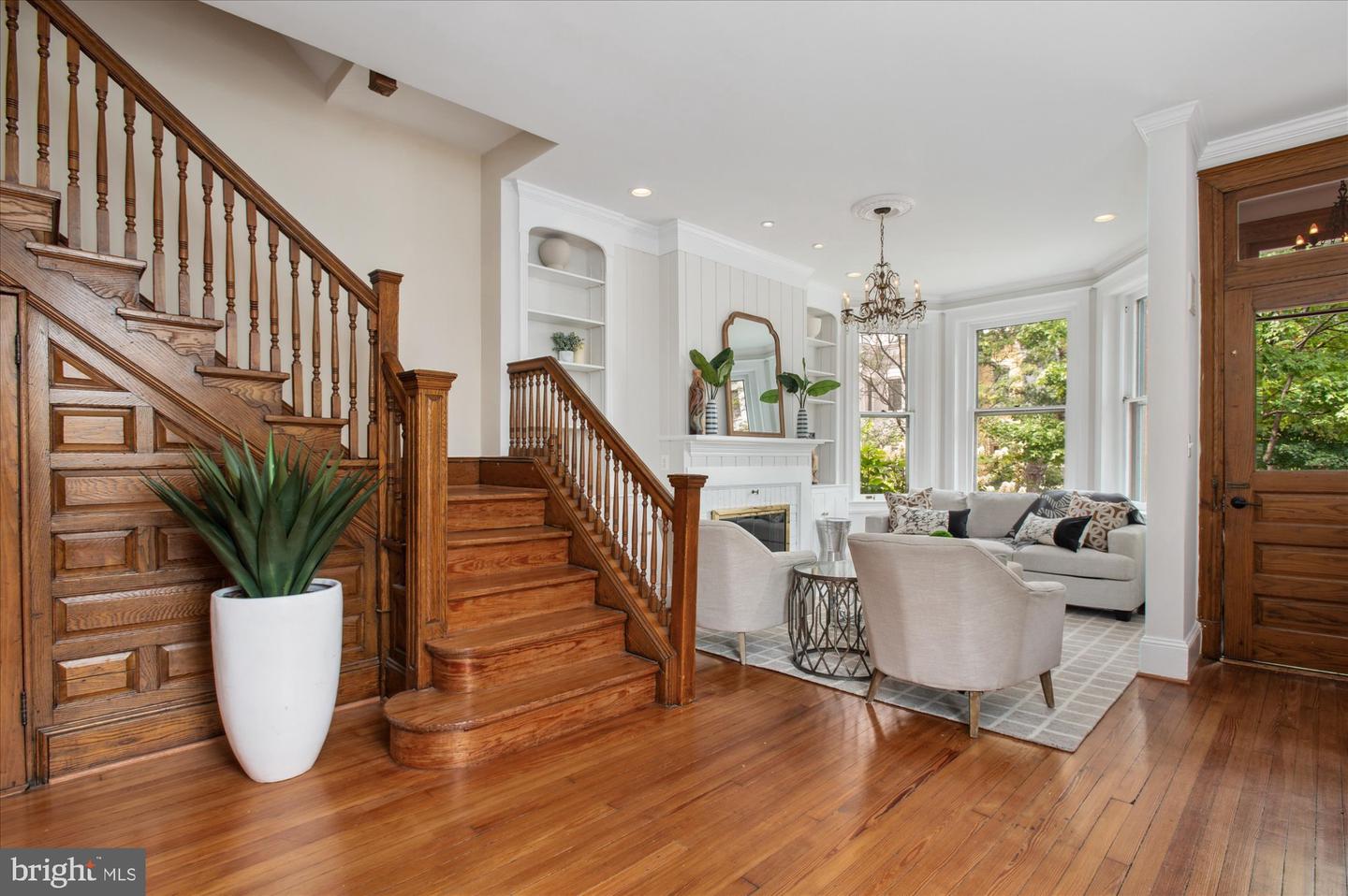 6 7TH ST SE, WASHINGTON, District Of Columbia 20003, 6 Bedrooms Bedrooms, ,5 BathroomsBathrooms,Residential,For sale,6 7TH ST SE,DCDC2204752 MLS # DCDC2204752