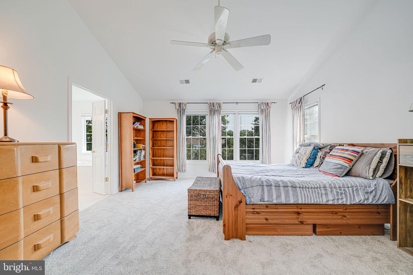 3926 CHARLES AVE, ALEXANDRIA, Virginia 22305, 3 Bedrooms Bedrooms, ,3 BathroomsBathrooms,Residential,For sale,3926 CHARLES AVE,VAAX2046284 MLS # VAAX2046284