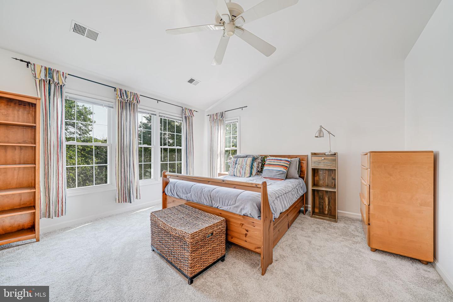3926 CHARLES AVE, ALEXANDRIA, Virginia 22305, 3 Bedrooms Bedrooms, ,3 BathroomsBathrooms,Residential,For sale,3926 CHARLES AVE,VAAX2046284 MLS # VAAX2046284