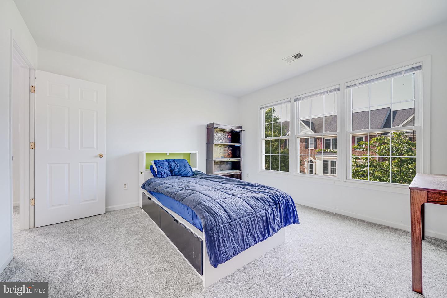 3926 CHARLES AVE, ALEXANDRIA, Virginia 22305, 3 Bedrooms Bedrooms, ,3 BathroomsBathrooms,Residential,For sale,3926 CHARLES AVE,VAAX2046284 MLS # VAAX2046284