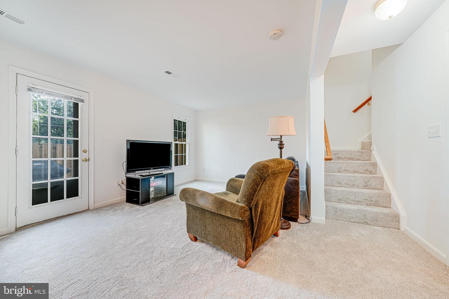 3926 CHARLES AVE, ALEXANDRIA, Virginia 22305, 3 Bedrooms Bedrooms, ,3 BathroomsBathrooms,Residential,For sale,3926 CHARLES AVE,VAAX2046284 MLS # VAAX2046284