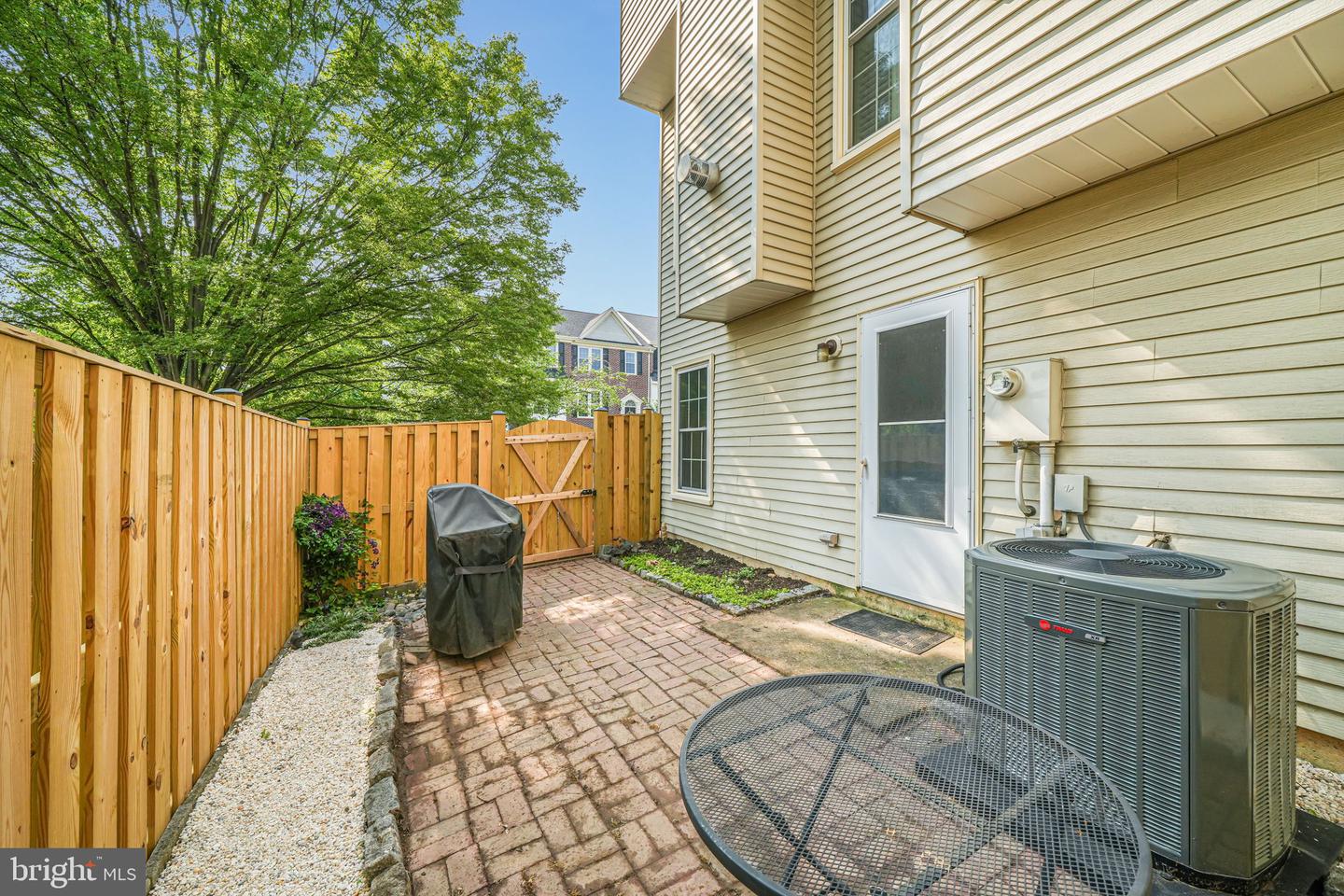 3926 CHARLES AVE, ALEXANDRIA, Virginia 22305, 3 Bedrooms Bedrooms, ,3 BathroomsBathrooms,Residential,For sale,3926 CHARLES AVE,VAAX2046284 MLS # VAAX2046284
