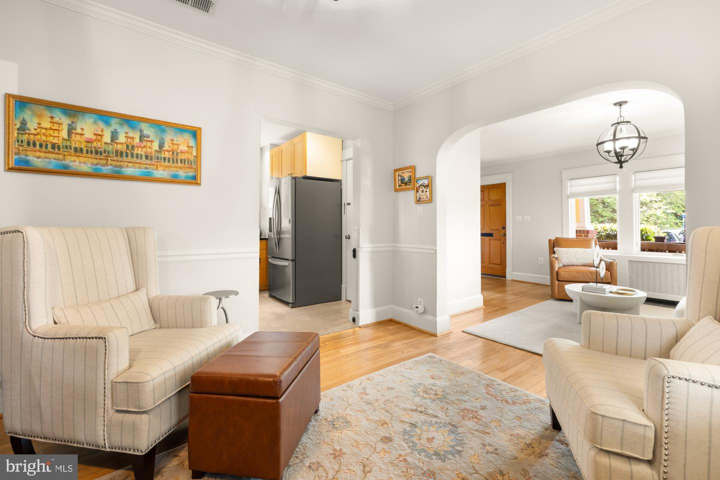 208 E CUSTIS AVE, ALEXANDRIA, Virginia 22301, 4 Bedrooms Bedrooms, ,2 BathroomsBathrooms,Residential,For sale,208 E CUSTIS AVE,VAAX2046304 MLS # VAAX2046304