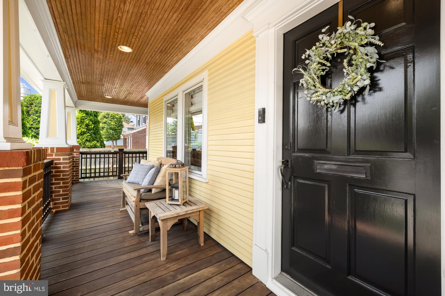 208 E CUSTIS AVE, ALEXANDRIA, Virginia 22301, 4 Bedrooms Bedrooms, ,2 BathroomsBathrooms,Residential,For sale,208 E CUSTIS AVE,VAAX2046304 MLS # VAAX2046304
