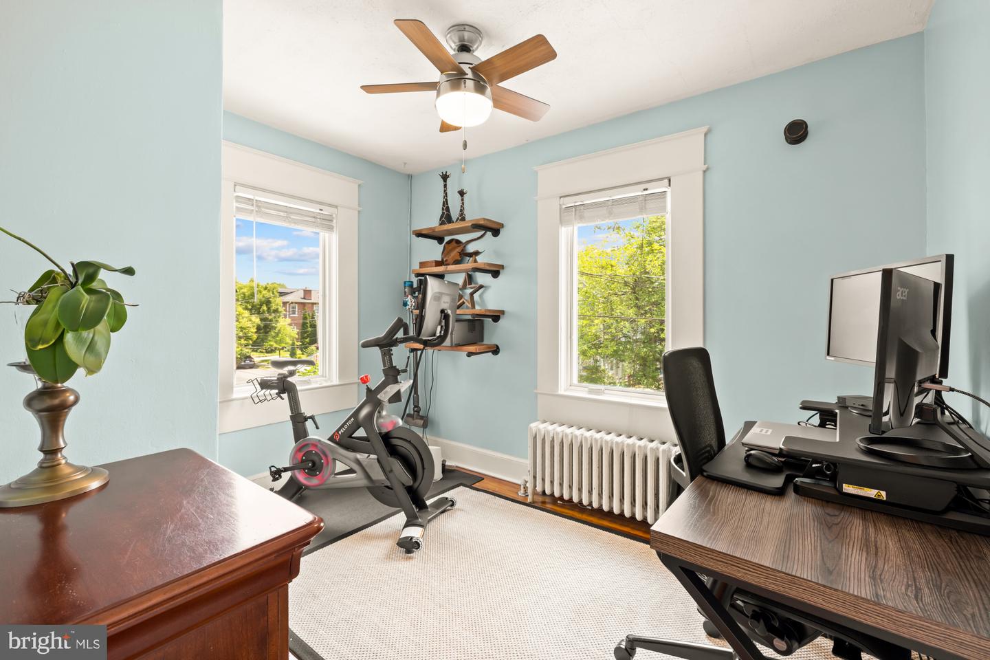 208 E CUSTIS AVE, ALEXANDRIA, Virginia 22301, 4 Bedrooms Bedrooms, ,2 BathroomsBathrooms,Residential,For sale,208 E CUSTIS AVE,VAAX2046304 MLS # VAAX2046304