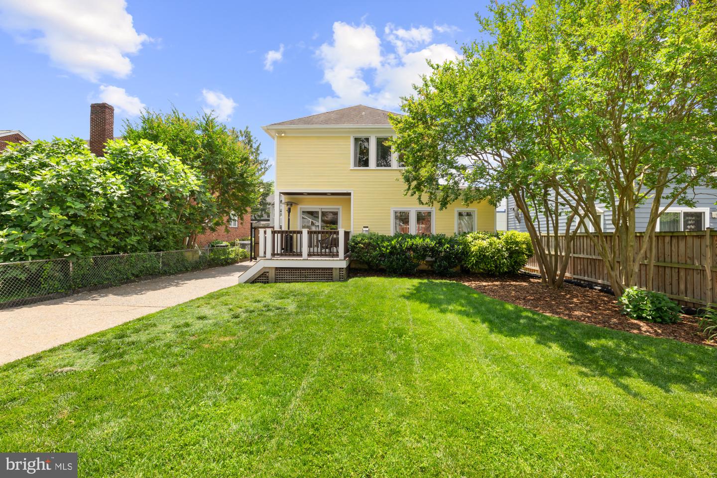 208 E CUSTIS AVE, ALEXANDRIA, Virginia 22301, 4 Bedrooms Bedrooms, ,2 BathroomsBathrooms,Residential,For sale,208 E CUSTIS AVE,VAAX2046304 MLS # VAAX2046304