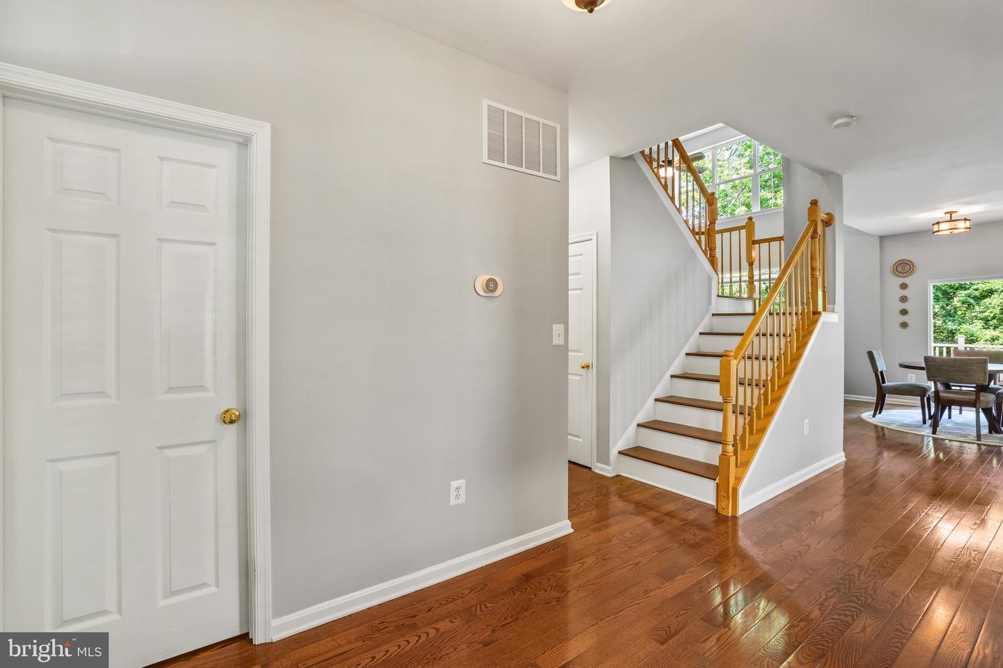 17542 FALLS PL, ROUND HILL, Virginia 20141, 4 Bedrooms Bedrooms, ,3 BathroomsBathrooms,Residential,For sale,17542 FALLS PL,VALO2099108 MLS # VALO2099108