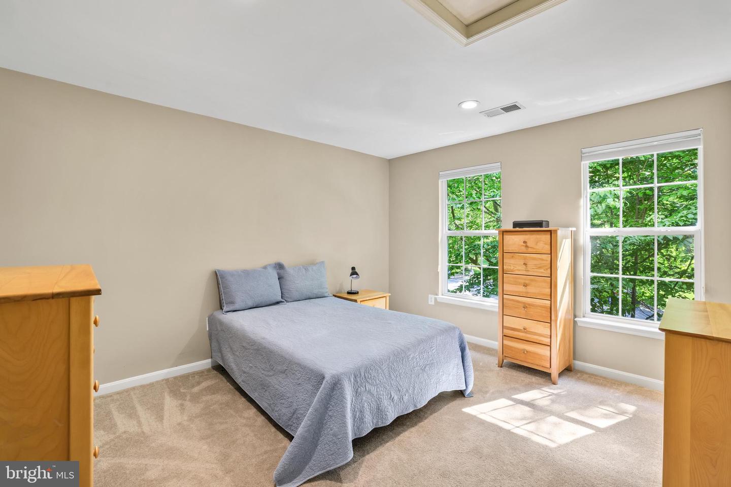 17542 FALLS PL, ROUND HILL, Virginia 20141, 4 Bedrooms Bedrooms, ,3 BathroomsBathrooms,Residential,For sale,17542 FALLS PL,VALO2099108 MLS # VALO2099108
