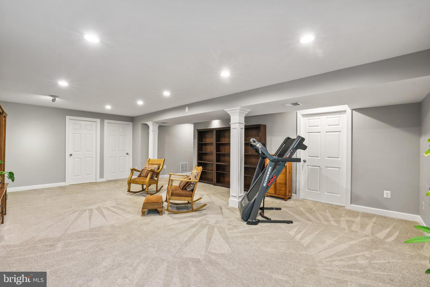 17542 FALLS PL, ROUND HILL, Virginia 20141, 4 Bedrooms Bedrooms, ,3 BathroomsBathrooms,Residential,For sale,17542 FALLS PL,VALO2099108 MLS # VALO2099108
