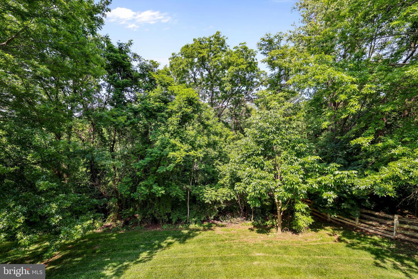 17542 FALLS PL, ROUND HILL, Virginia 20141, 4 Bedrooms Bedrooms, ,3 BathroomsBathrooms,Residential,For sale,17542 FALLS PL,VALO2099108 MLS # VALO2099108