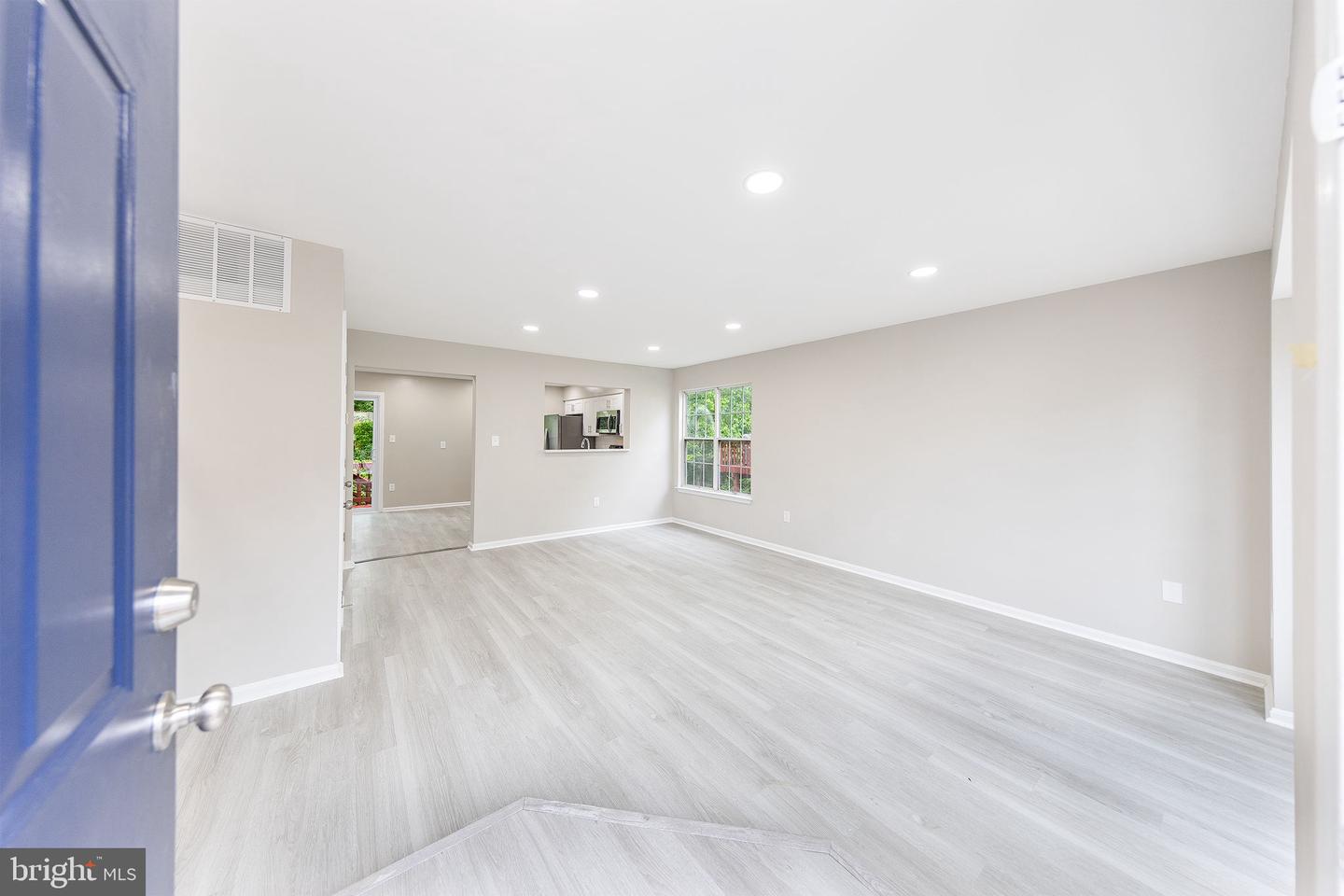 344 MOSEBY CT, MANASSAS PARK, Virginia 20111, 4 Bedrooms Bedrooms, ,3 BathroomsBathrooms,Residential,For sale,344 MOSEBY CT,VAMP2003094 MLS # VAMP2003094