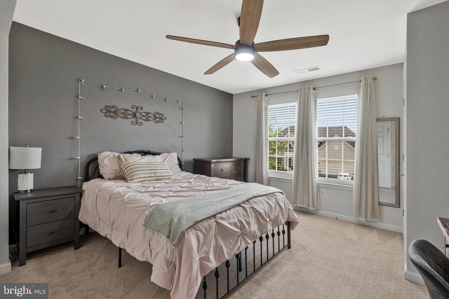 41566 BOSTONIAN PL, ALDIE, Virginia 20105, 5 Bedrooms Bedrooms, ,3 BathroomsBathrooms,Residential,For sale,41566 BOSTONIAN PL,VALO2099114 MLS # VALO2099114