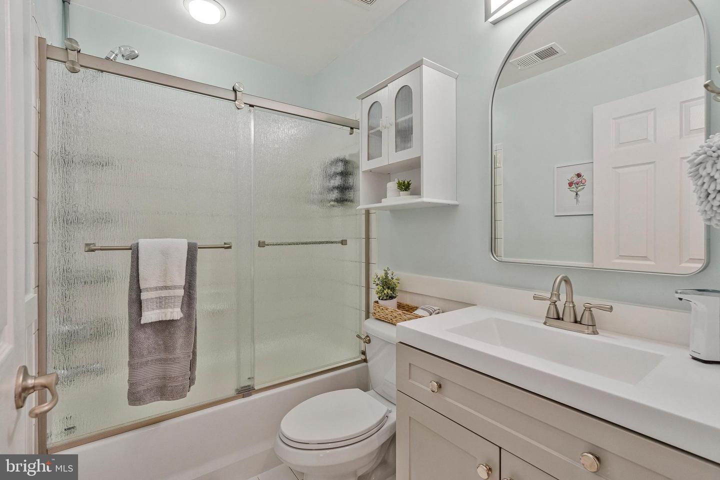 41566 BOSTONIAN PL, ALDIE, Virginia 20105, 5 Bedrooms Bedrooms, ,3 BathroomsBathrooms,Residential,For sale,41566 BOSTONIAN PL,VALO2099114 MLS # VALO2099114