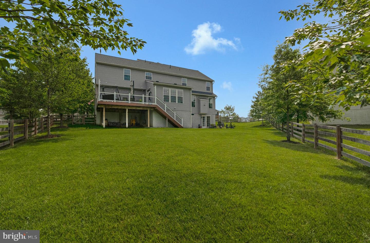 41566 BOSTONIAN PL, ALDIE, Virginia 20105, 5 Bedrooms Bedrooms, ,3 BathroomsBathrooms,Residential,For sale,41566 BOSTONIAN PL,VALO2099114 MLS # VALO2099114