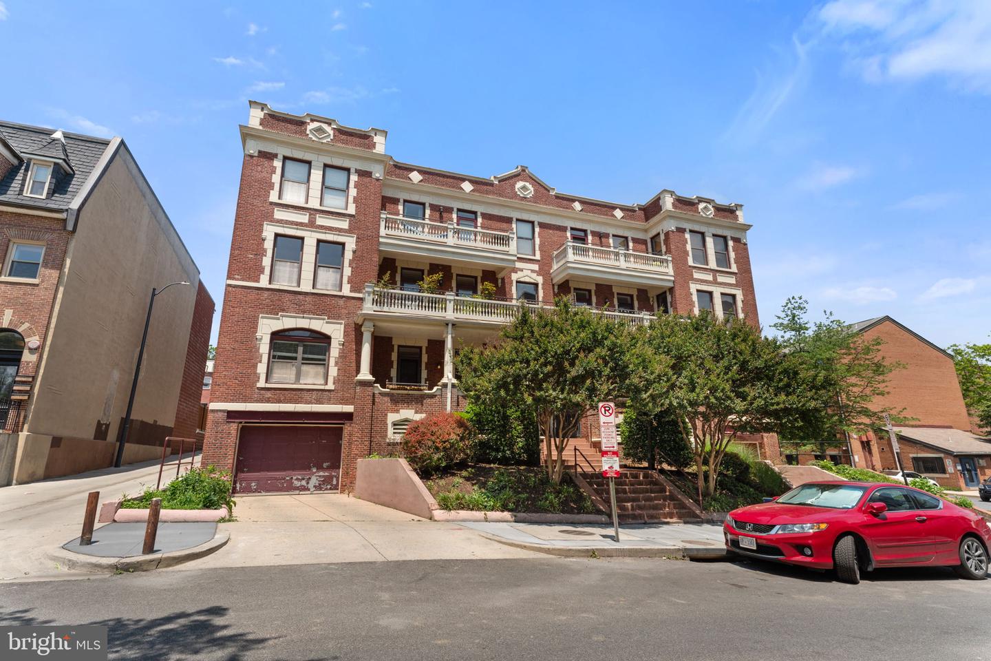 1419 CLIFTON ST NW #204, WASHINGTON, District Of Columbia 20009, 2 Bedrooms Bedrooms, ,2 BathroomsBathrooms,Residential,For sale,1419 CLIFTON ST NW #204,DCDC2204710 MLS # DCDC2204710