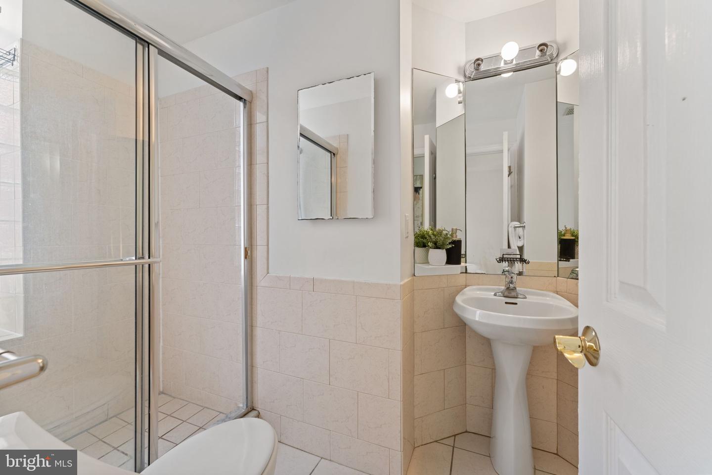 1419 CLIFTON ST NW #204, WASHINGTON, District Of Columbia 20009, 2 Bedrooms Bedrooms, ,2 BathroomsBathrooms,Residential,For sale,1419 CLIFTON ST NW #204,DCDC2204710 MLS # DCDC2204710