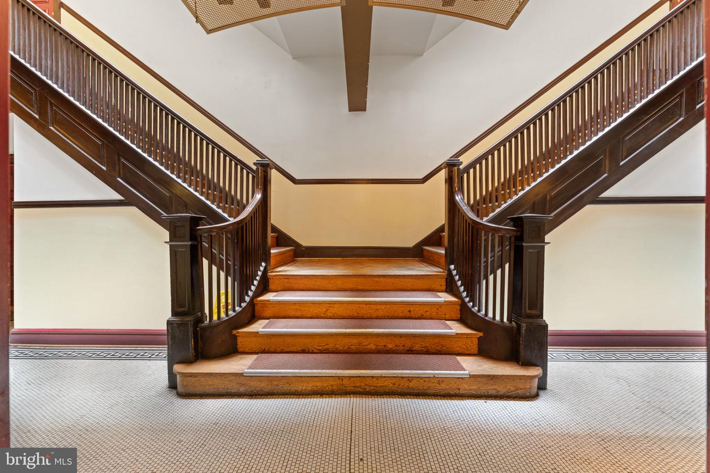 1419 CLIFTON ST NW #204, WASHINGTON, District Of Columbia 20009, 2 Bedrooms Bedrooms, ,2 BathroomsBathrooms,Residential,For sale,1419 CLIFTON ST NW #204,DCDC2204710 MLS # DCDC2204710