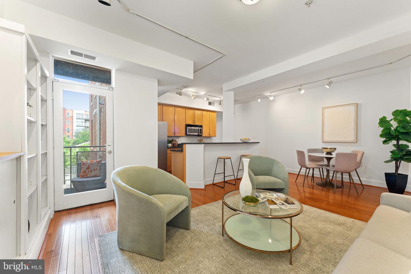 1419 CLIFTON ST NW #204, WASHINGTON, District Of Columbia 20009, 2 Bedrooms Bedrooms, ,2 BathroomsBathrooms,Residential,For sale,1419 CLIFTON ST NW #204,DCDC2204710 MLS # DCDC2204710