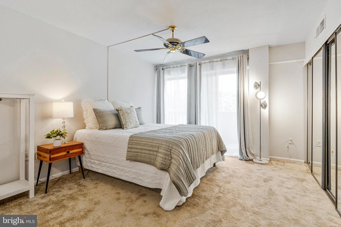 1300 ARMY NAVY DR S #227, ARLINGTON, Virginia 22202, 1 Bedroom Bedrooms, ,1 BathroomBathrooms,Residential,For sale,1300 ARMY NAVY DR S #227,VAAR2058984 MLS # VAAR2058984 1300 ARMY NAVY DR S #227, ARLINGTON, Virginia 22202, 1 Bedroom Bedrooms, ,1 BathroomBathrooms,Residential,For sale,1300 ARMY NAVY DR S #227,VAAR2058984 MLS # VAAR2058984