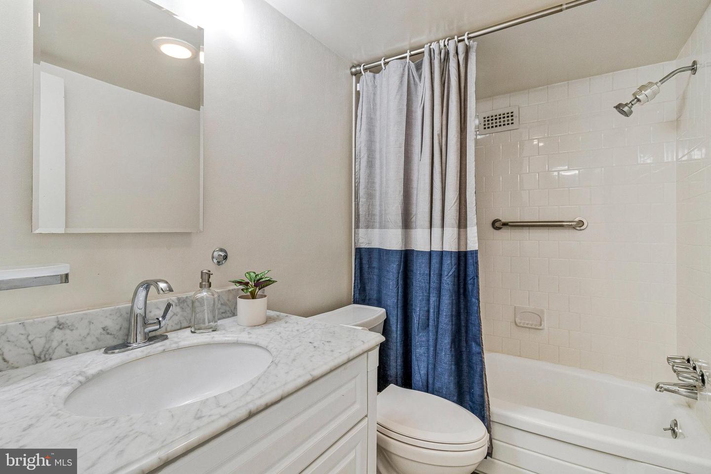 1300 ARMY NAVY DR S #227, ARLINGTON, Virginia 22202, 1 Bedroom Bedrooms, ,1 BathroomBathrooms,Residential,For sale,1300 ARMY NAVY DR S #227,VAAR2058984 MLS # VAAR2058984 1300 ARMY NAVY DR S #227, ARLINGTON, Virginia 22202, 1 Bedroom Bedrooms, ,1 BathroomBathrooms,Residential,For sale,1300 ARMY NAVY DR S #227,VAAR2058984 MLS # VAAR2058984