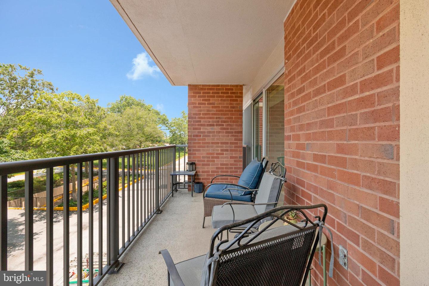 1300 ARMY NAVY DR S #227, ARLINGTON, Virginia 22202, 1 Bedroom Bedrooms, ,1 BathroomBathrooms,Residential,For sale,1300 ARMY NAVY DR S #227,VAAR2058984 MLS # VAAR2058984 1300 ARMY NAVY DR S #227, ARLINGTON, Virginia 22202, 1 Bedroom Bedrooms, ,1 BathroomBathrooms,Residential,For sale,1300 ARMY NAVY DR S #227,VAAR2058984 MLS # VAAR2058984