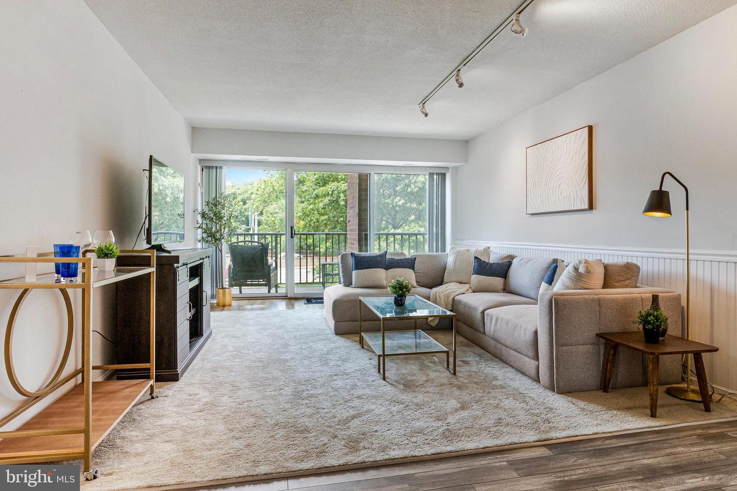 1300 ARMY NAVY DR S #227, ARLINGTON, Virginia 22202, 1 Bedroom Bedrooms, ,1 BathroomBathrooms,Residential,For sale,1300 ARMY NAVY DR S #227,VAAR2058984 MLS # VAAR2058984 1300 ARMY NAVY DR S #227, ARLINGTON, Virginia 22202, 1 Bedroom Bedrooms, ,1 BathroomBathrooms,Residential,For sale,1300 ARMY NAVY DR S #227,VAAR2058984 MLS # VAAR2058984