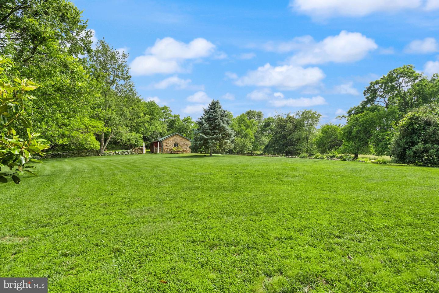 5049 FAIRVIEW LN, BROAD RUN, Virginia 20137, 3 Bedrooms Bedrooms, ,2 BathroomsBathrooms,Residential,For sale,5049 FAIRVIEW LN,VAFQ2016988 MLS # VAFQ2016988
