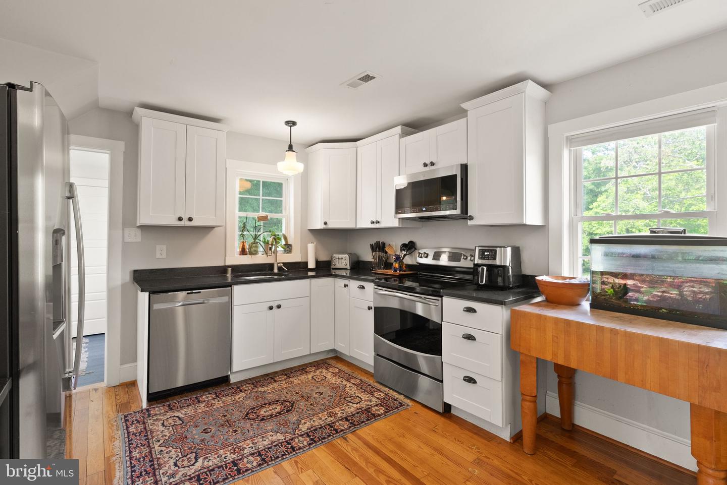 5049 FAIRVIEW LN, BROAD RUN, Virginia 20137, 3 Bedrooms Bedrooms, ,2 BathroomsBathrooms,Residential,For sale,5049 FAIRVIEW LN,VAFQ2016988 MLS # VAFQ2016988