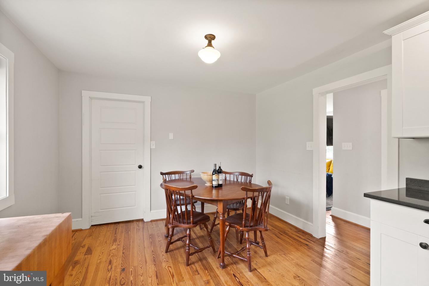 5049 FAIRVIEW LN, BROAD RUN, Virginia 20137, 3 Bedrooms Bedrooms, ,2 BathroomsBathrooms,Residential,For sale,5049 FAIRVIEW LN,VAFQ2016988 MLS # VAFQ2016988