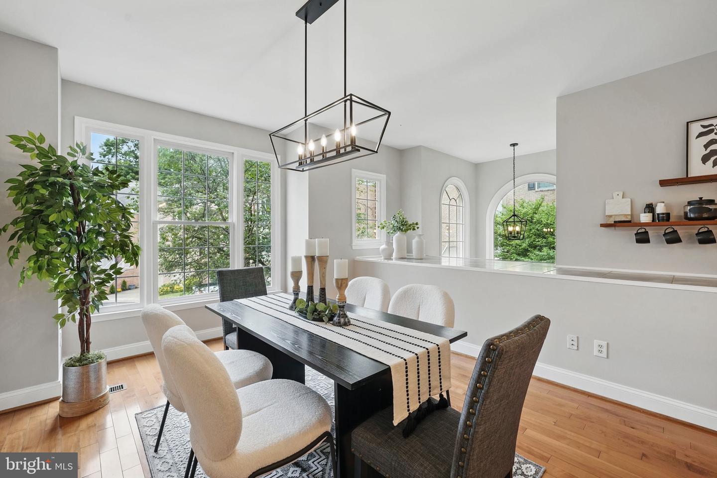 1393 HERITAGE OAK WAY, RESTON, Virginia 20194, 3 Bedrooms Bedrooms, ,2 BathroomsBathrooms,Residential,For sale,1393 HERITAGE OAK WAY,VAFX2246468 MLS # VAFX2246468