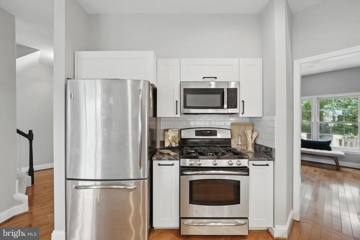 1393 HERITAGE OAK WAY, RESTON, Virginia 20194, 3 Bedrooms Bedrooms, ,2 BathroomsBathrooms,Residential,For sale,1393 HERITAGE OAK WAY,VAFX2246468 MLS # VAFX2246468