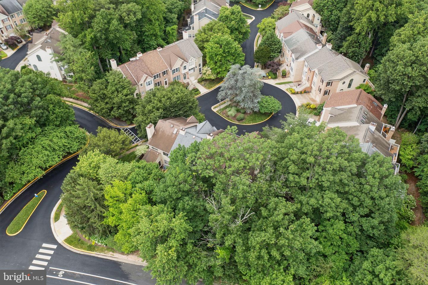 1393 HERITAGE OAK WAY, RESTON, Virginia 20194, 3 Bedrooms Bedrooms, ,2 BathroomsBathrooms,Residential,For sale,1393 HERITAGE OAK WAY,VAFX2246468 MLS # VAFX2246468
